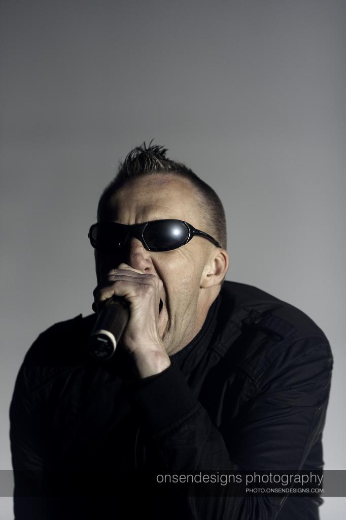 Suicide Commando-Kinetik4-002